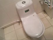 养生馆卫生间里和穿着性感所谓的上课老师啪啪
