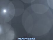 刚出生不久的野孩子调戏母亲