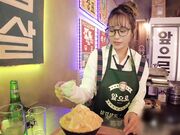 韩国旅游色情乱交爆干眼镜黑色过膝袜导游