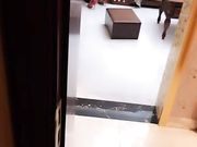 剧情演绎绿帽男让老婆勾引外卖哥进门就开始骚按在沙发上撩