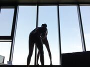 黑超大屌猛男留学生A1D先生与X大漂亮女伴读性爱