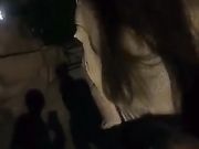 好赌少妇打麻将输钱被雀友以吃宵夜的名义骗到楼梯间打炮